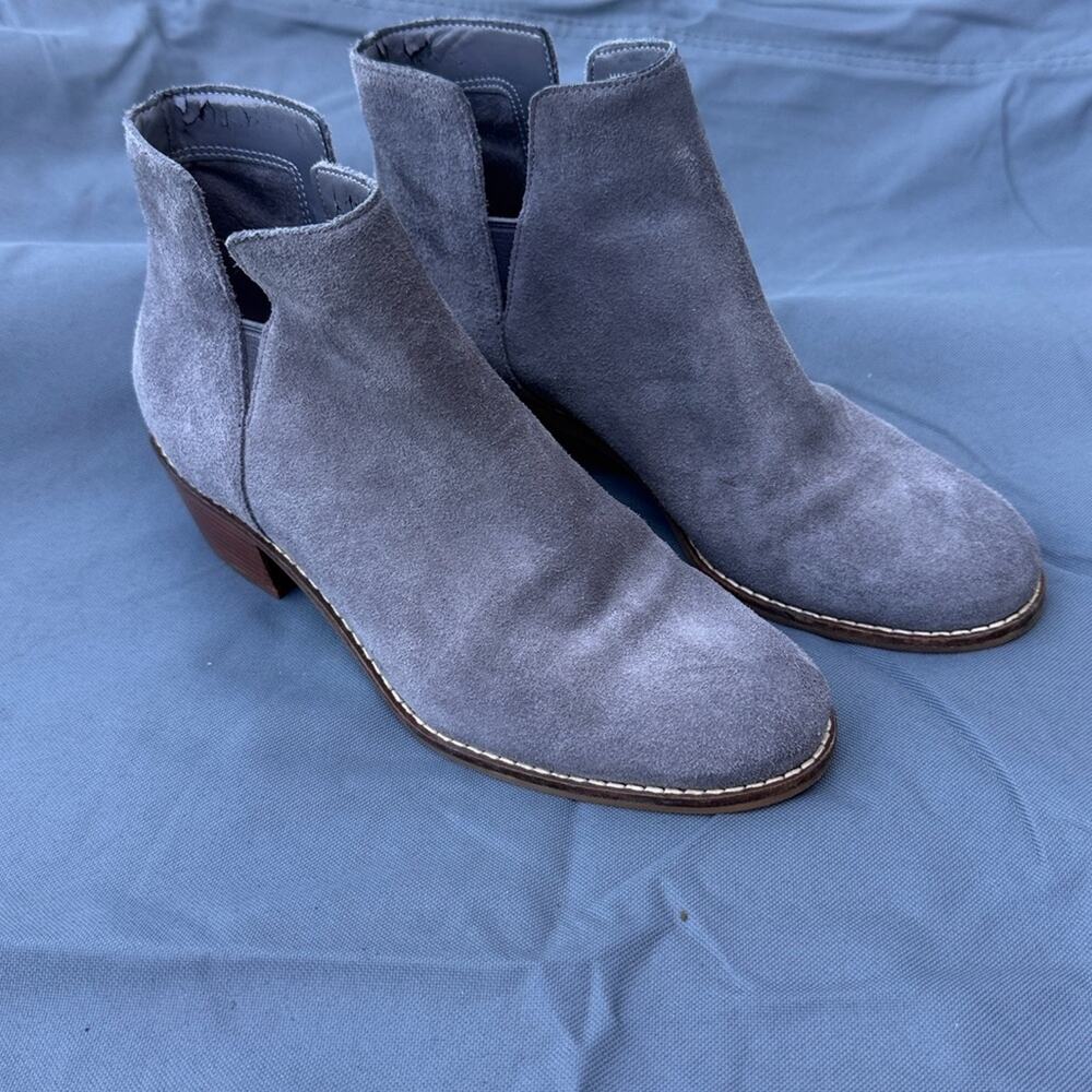 Cole Haan Gray Suede Ankle Booties size 6